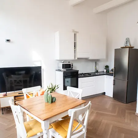 Colosseum Street Home-3